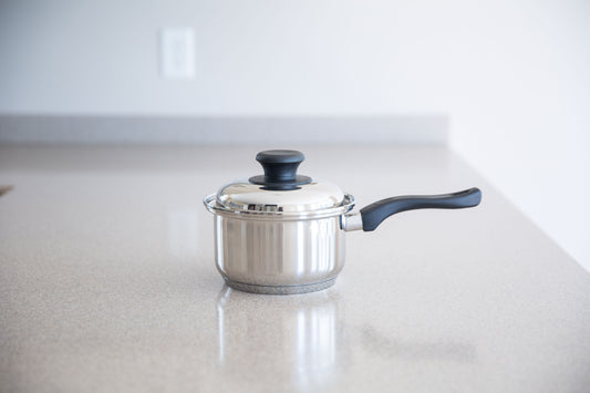 Vapo Seal 1 1/2 Quart Saucepan